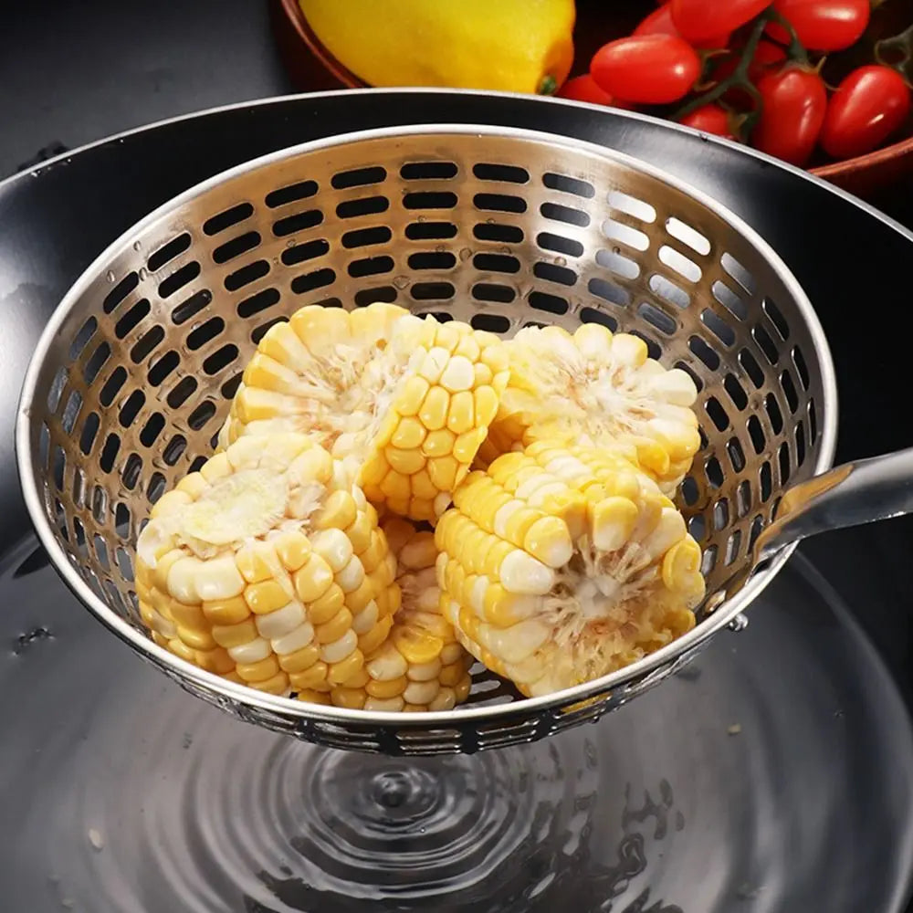 مصفاة بمقبض طويل