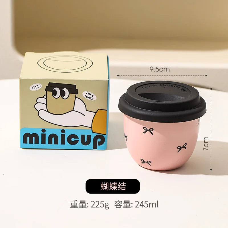 كوب قهوة يدوي بغطاء سيليكون