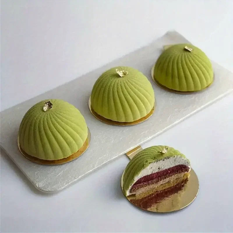 قالب كيك على شكل نصف كرة