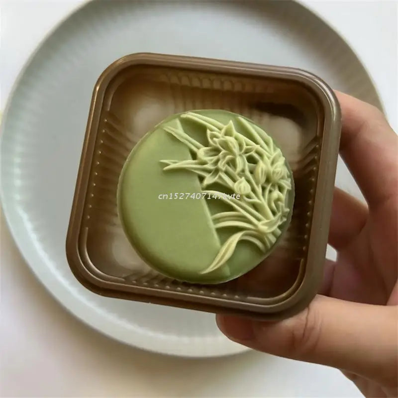 قوالب كعك القمر البلاستيكية