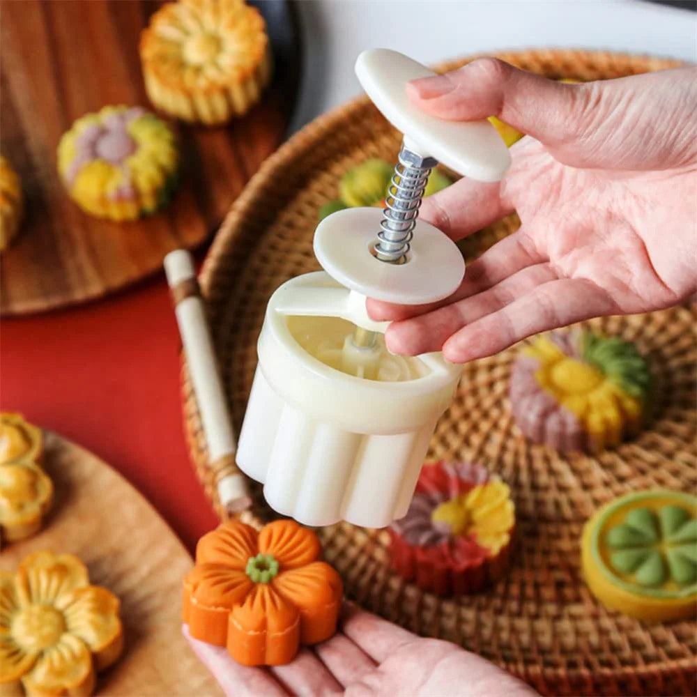 قالب كعك القمر على شكل زهرة