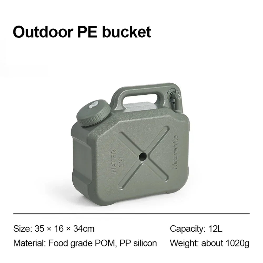 دلو مياه للتخييم